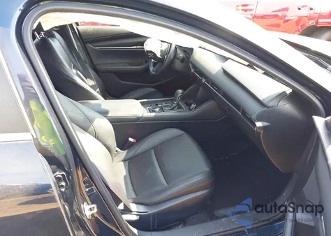 2021 Mazda Mazda3 Select z USA, uszkodzony, nr VIN JM1BPAKL1M1337052